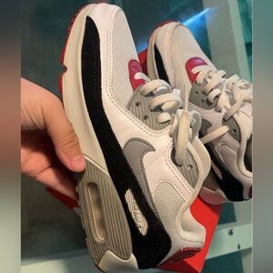 Air maxes